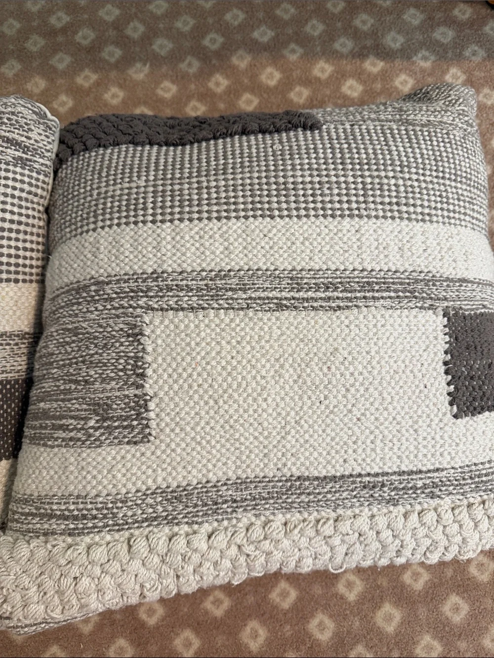 Decorative Throw Pillows in Neutral Gray and Cream Textured (Set of 2) EUC